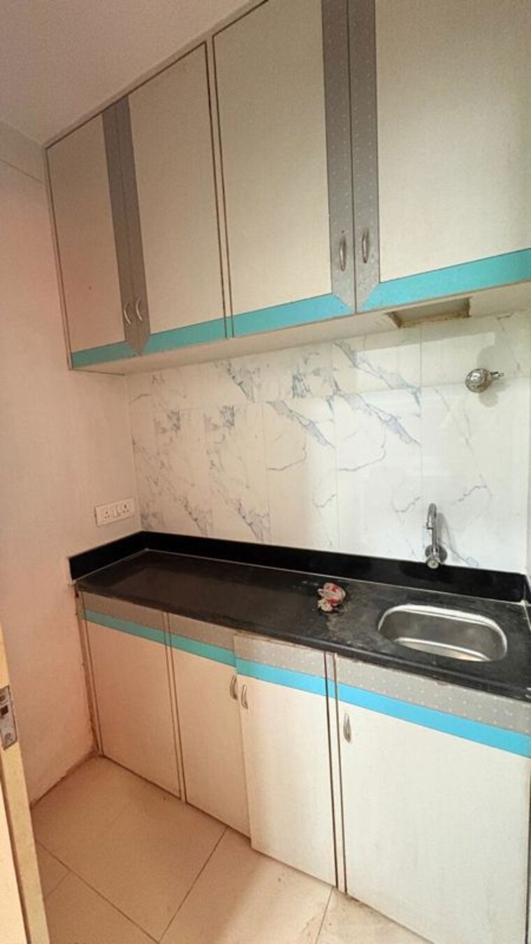 Kitchen, crystal-plaza-andheri-west Commercial Office Space 400 Sq.Ft. In Andheri West Mumbai 10279027