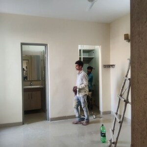 Furnished Amenities in 2.5 BHK Apartment at Emaar Emerald Estate, Sector 65 – for Rent