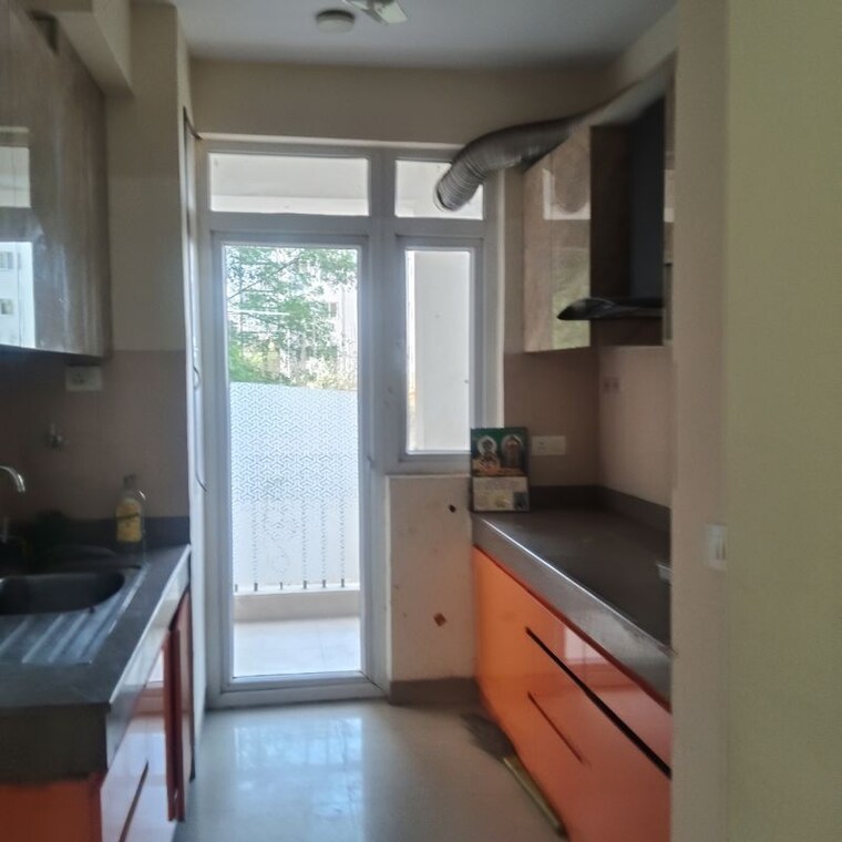 Kitchen, emaar-emerald-estate 3.5 Bedroom 1310 Sq.Ft. Apartment In Sector 65 Gurgaon 10279060