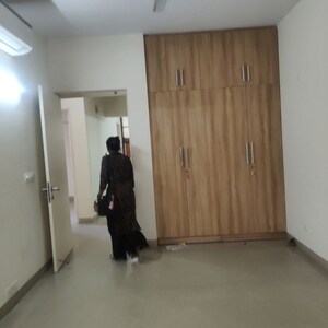 Room in 3.5 BHK Apartment at Emaar Emerald Estate, Sector 65 – for Rent