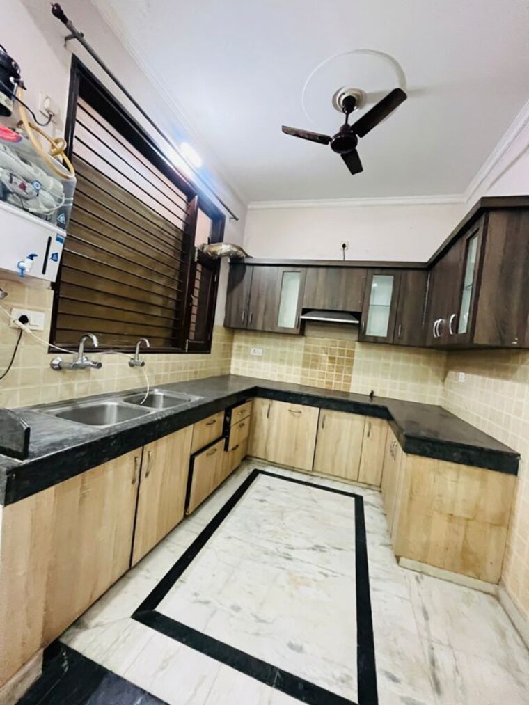 Kitchen, sector 57 2 Bedroom 1440 Sq.Ft. Builder Floor In Sector 57 Gurgaon 10279121