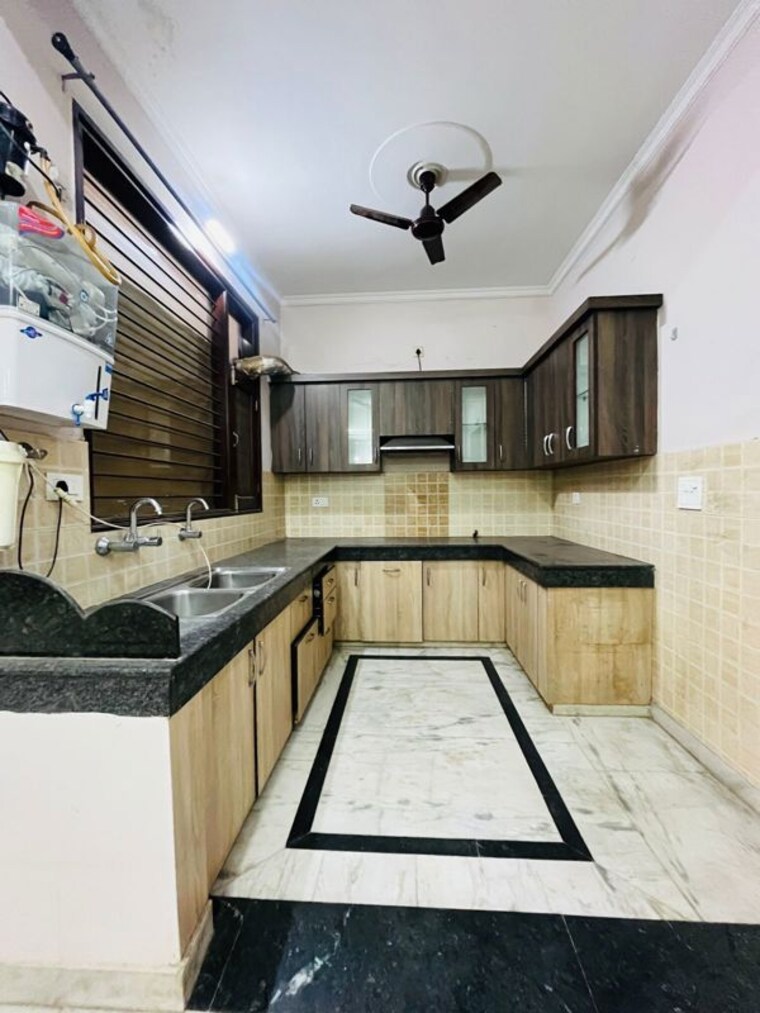 Kitchen, sector 57 2 Bedroom 1440 Sq.Ft. Builder Floor In Sector 57 Gurgaon 10279121