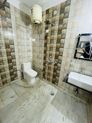 Bathroom in 2 BHK Builder Floor at Sector 57 – for Rent