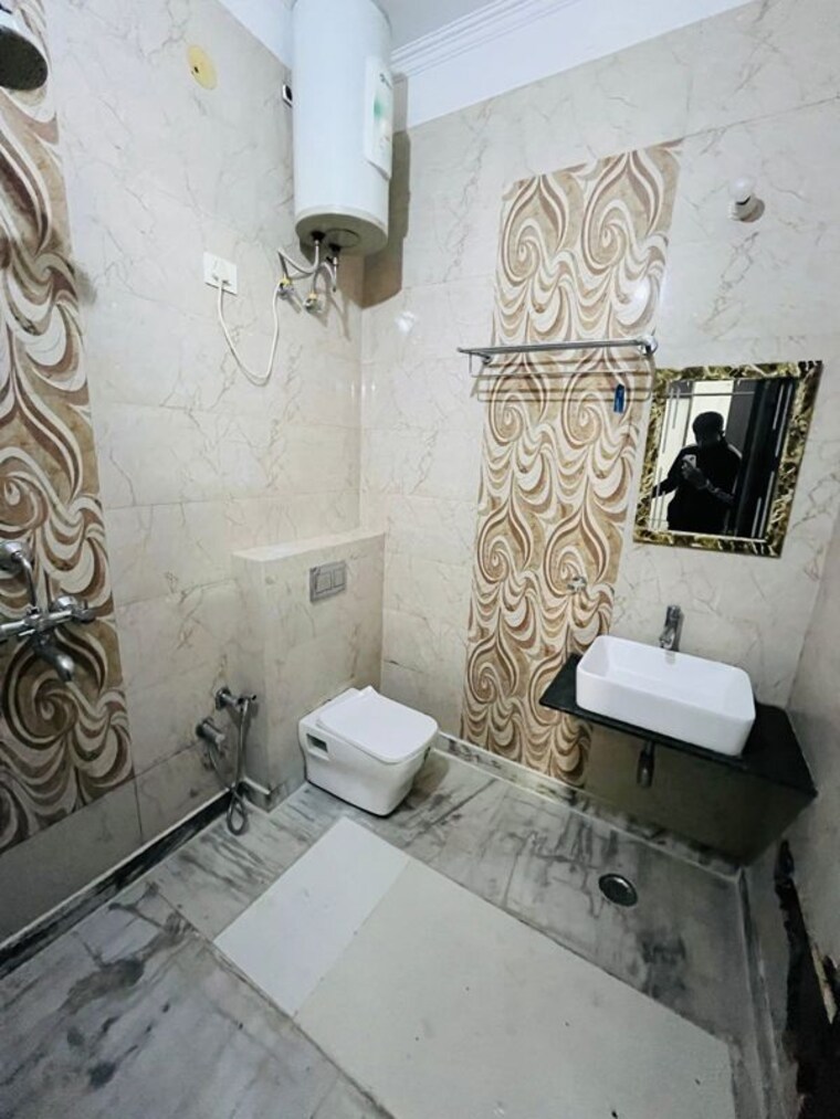 Bathroom, sector 57 2 Bedroom 1440 Sq.Ft. Builder Floor In Sector 57 Gurgaon 10279121