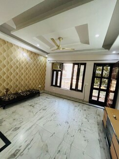 2 BHK Builder Floor For Rent in Sector 57