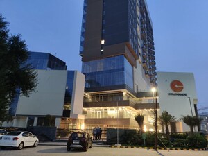  Shop For Sale in Emaar MGF Colonnade, Sector 66