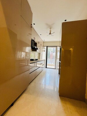 Room in 3 BHK Builder Floor at Sector 57 – for Rent