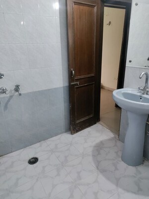 Bathroom in 1.5 BHK Independent House at Sector 9 Panchkula – for Rent