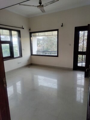 1.5 BHK Independent House For Rent in Sector 9 Panchkula