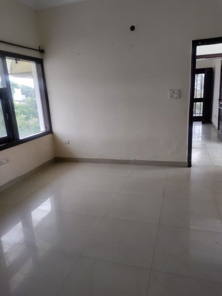 Room, sector 9 panchkula 1.5 Bedroom 650 Sq.Ft. Independent House In Sector 9 Panchkula Panchkula 10279080