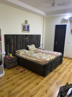 6+ BHK Independent House For Sale in Sector 5