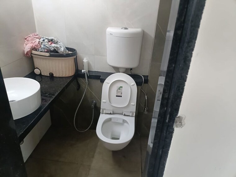 Bathroom, bdd chawl 2 Bedroom 650 Sq.Ft. Apartment In Bdd Chawl Mumbai 10279164