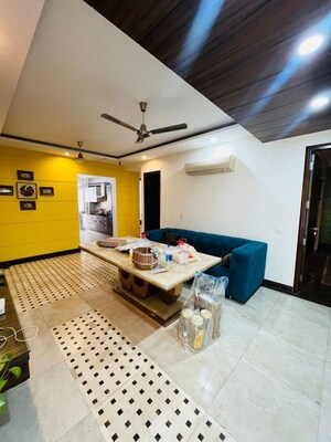 Living Room in 3 BHK Builder Floor at Sector 57 – for Rent