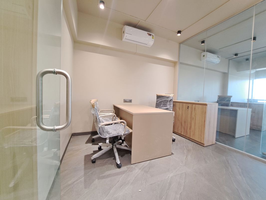 Office Space For Rent in One Platinum