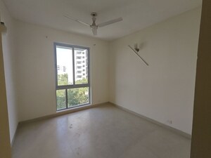 Room in 2 BHK Apartment at Vatika City Homes, Sector 83 – for Rent