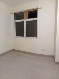 3 BHK Apartment For Sale in Mahagun Mywoods