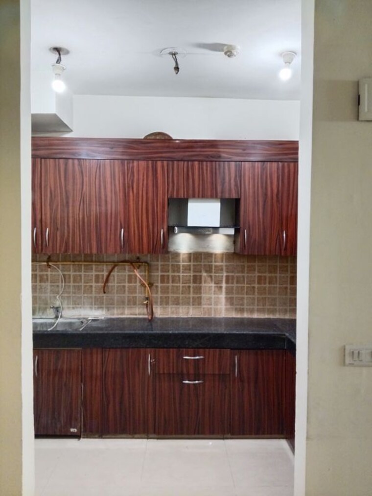 Kitchen, mahagun-mywoods 3 Bedroom 1235 Sq.Ft. Apartment In Sector 16c Greater Noida Greater Noida 10279202