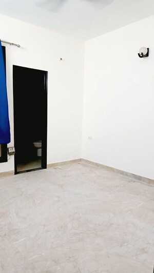 Room in 2 BHK Builder Floor at Indira Colony 2 – for Rent