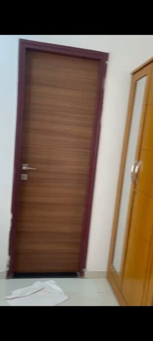 Furnished Amenities in 2 BHK Apartment at Gardina, Santacruz East – for Rent