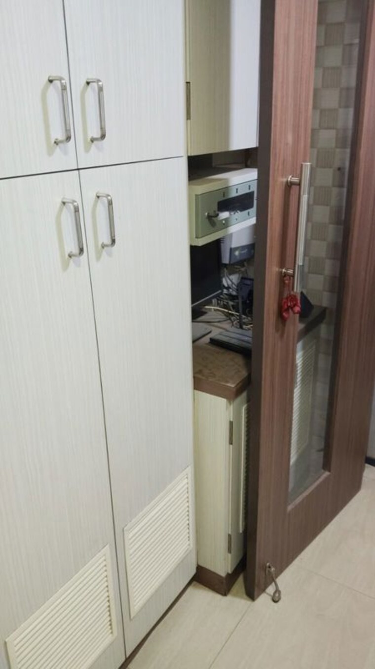 undefined, vikhroli west Commercial Office Space 1500 Sq.Ft. In Vikhroli West Mumbai 10279337