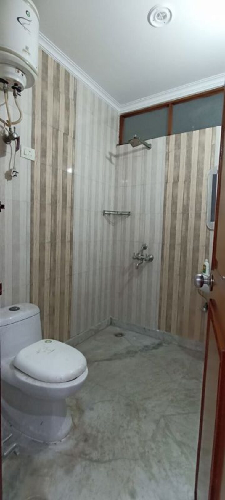 Bathroom, indira colony 3 Bedroom 1500 Sq.Ft. Builder Floor In Indira Colony Gurgaon 10279319
