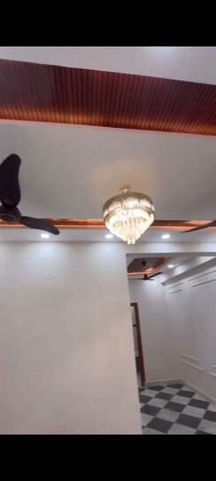3 BHK + Extra Room Builder Floor For Rent in Arocon III