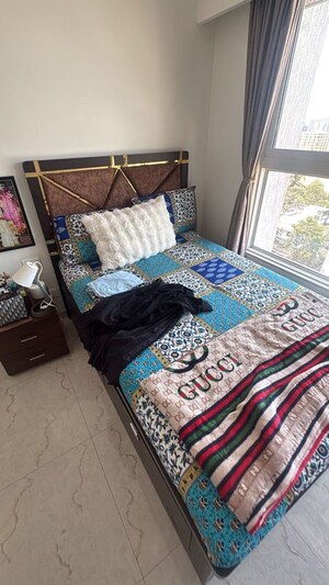 1 BHK Independent House For Rent in JP Eminence, Andheri West