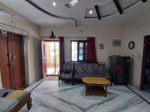 4 BHK Villa For Sale in Bandra West