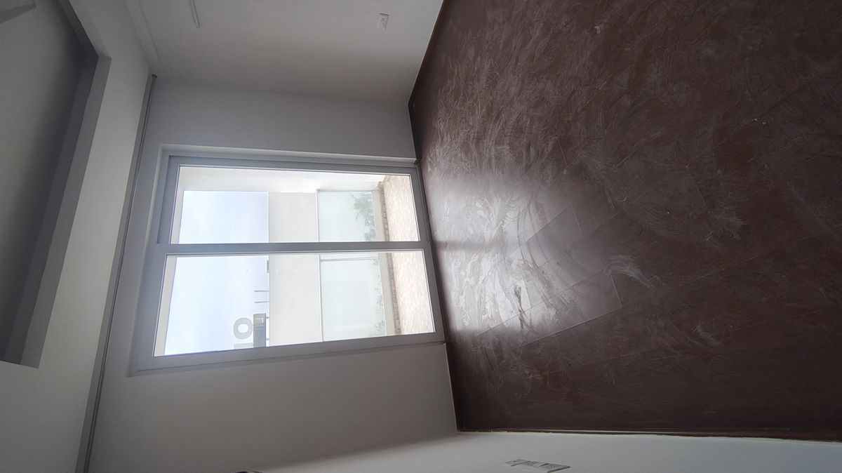 2 BHK Apartment For Sale in Omaxe Lake