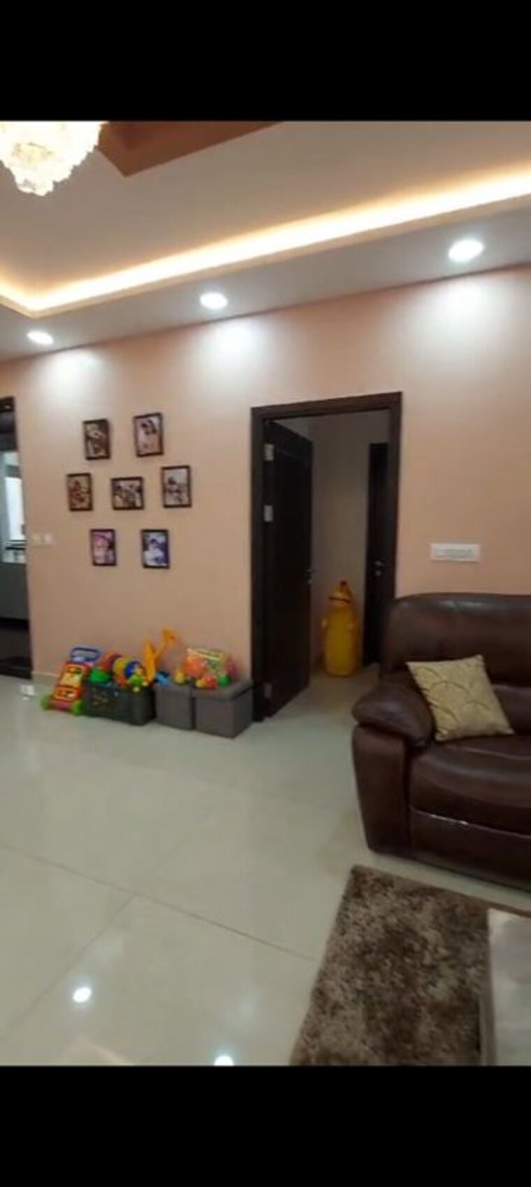 Living Room, shriram-southern-crest 2 Bedroom 1970 Sq.Ft. Apartment In Jp Nagar Bangalore 10279808