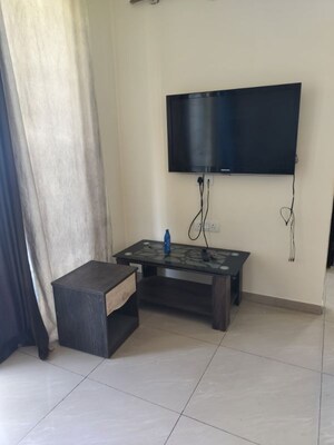 Living Room in 1.5 BHK Apartment at Amanora Future Towers, Hadapsar – for Rent