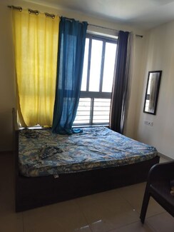 1.5 BHK Apartment For Rent in Amanora Future Towers