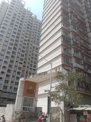2 BHK Apartment For Rent in Skylon Spaces, Kandivali West