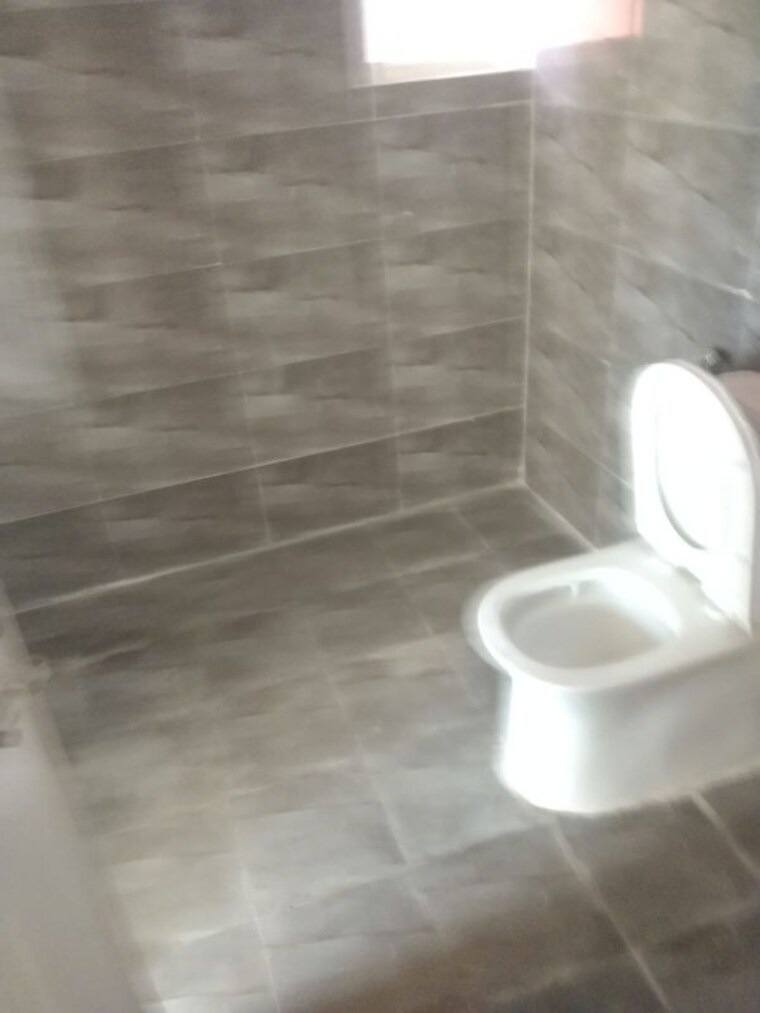 Attached Bathroom, raj nagar extension 2 Bedroom 894 Sq.Ft. Apartment In Raj Nagar Extension Ghaziabad 10279856