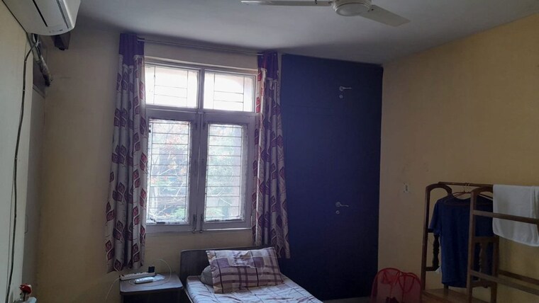 Room, chanakyapuri 2 Bedroom 375 Sq.Yd. Builder Floor In Chanakyapuri Delhi 10280111