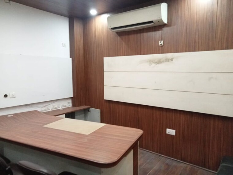 Bedroom, sector 4 Commercial Office Space in IT/SEZ 3155 Sq.Ft. In Sector 4 Noida 10280151