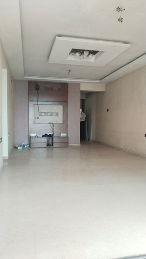 Building Lobby in 3 BHK Apartment at Marathon Next Gen Era, Lower Parel – for Sale