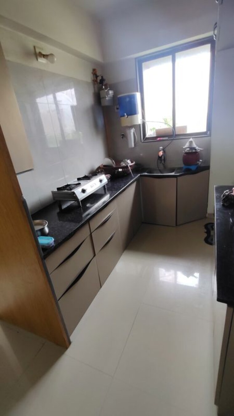 Kitchen, bakeri-sivanta 2 Bedroom 950 Sq.Ft. Apartment In Vejalpur Ahmedabad 10280193