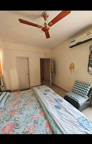 Bedroom in 3 BHK Builder Floor at Sector 51 – for Rent