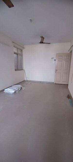 Room in 3.5 BHK Apartment at BPTP Park Elite Premium, Sector 84 – for Rent