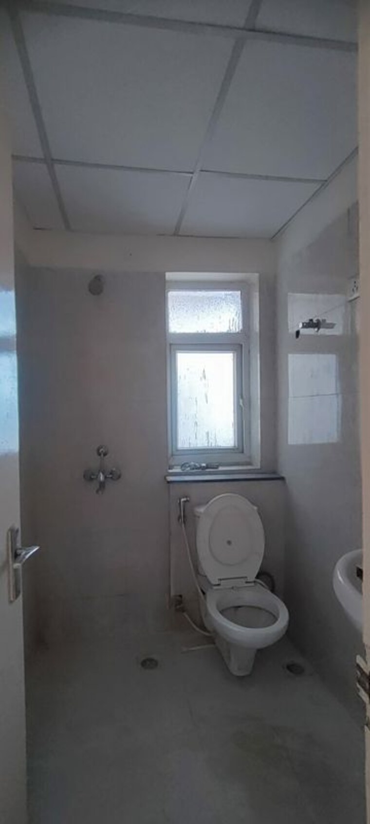 Bathroom, bptp-park-elite-premium 3.5 Bedroom 1546 Sq.Ft. Apartment In Sector 84 Faridabad 10280314