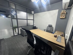  Office Space For Rent in Thaltej