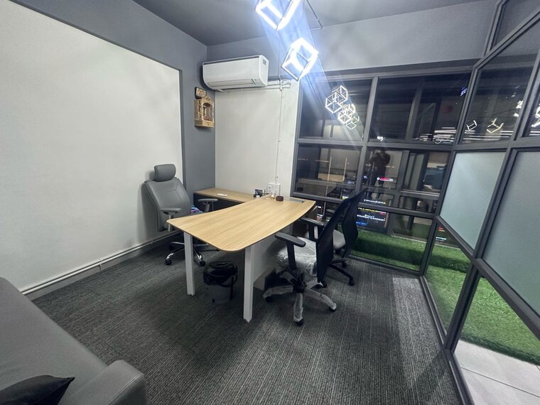 Gym, thaltej Commercial Office Space 2222 Sq.Ft. In Thaltej Ahmedabad 10280443