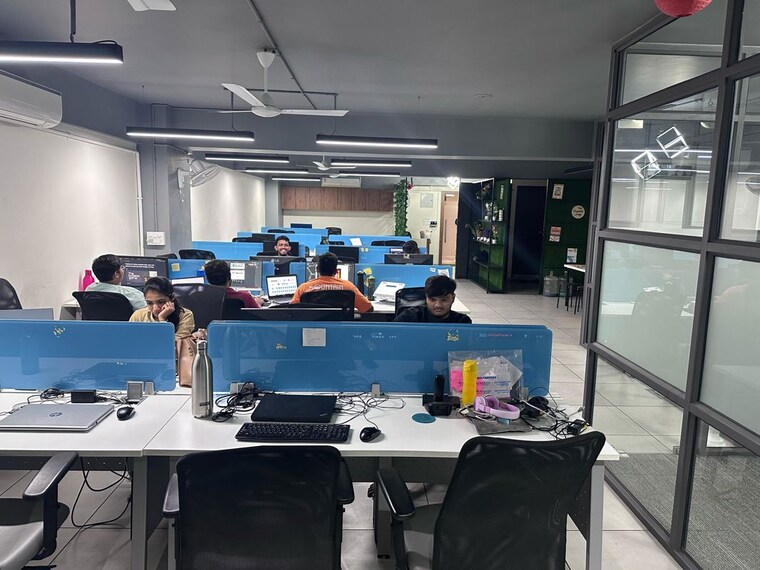 Team Area, thaltej Commercial Office Space 2222 Sq.Ft. In Thaltej Ahmedabad 10280443