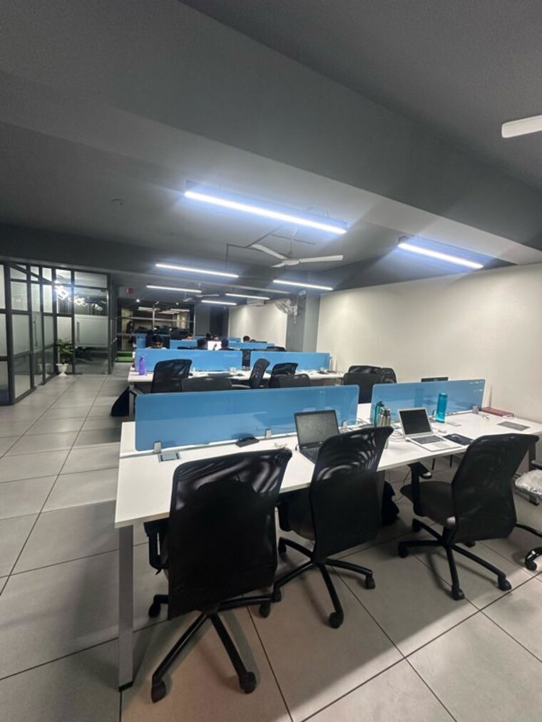 Team Area, thaltej Commercial Office Space 2222 Sq.Ft. In Thaltej Ahmedabad 10280443