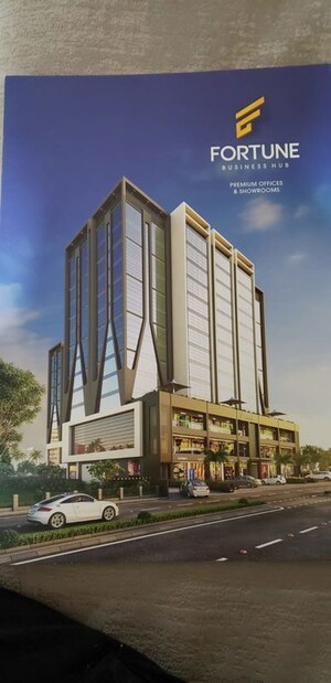  Office Space – Exterior View View at Thaltej - for Rent