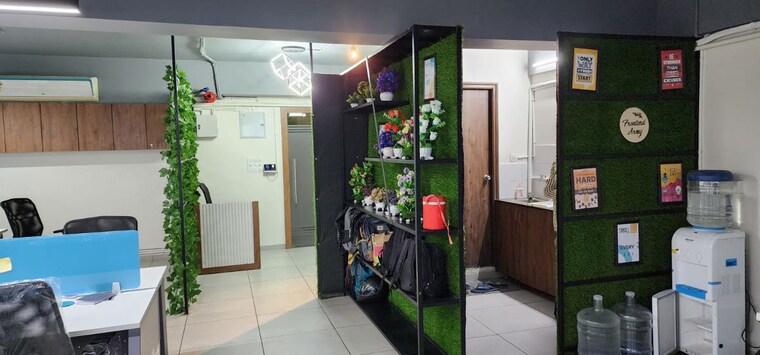  Parking, thaltej Commercial Office Space 2222 Sq.Ft. In Thaltej Ahmedabad 10280443