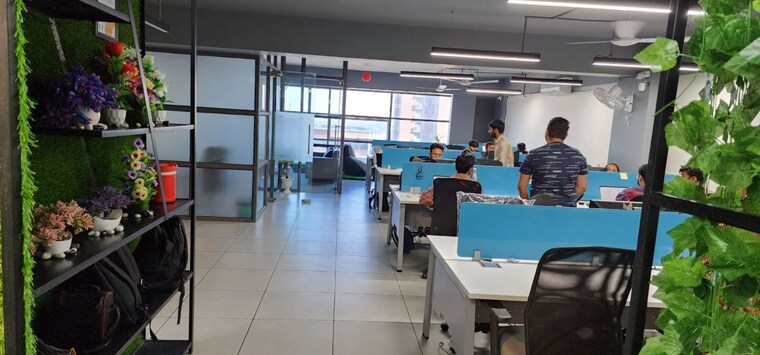 Team Area, thaltej Commercial Office Space 2222 Sq.Ft. In Thaltej Ahmedabad 10280443