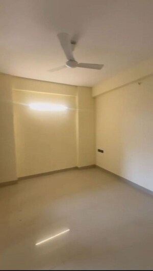 Room in 3 BHK Apartment at M R Platinum 321, Raj Nagar Extension – for Rent