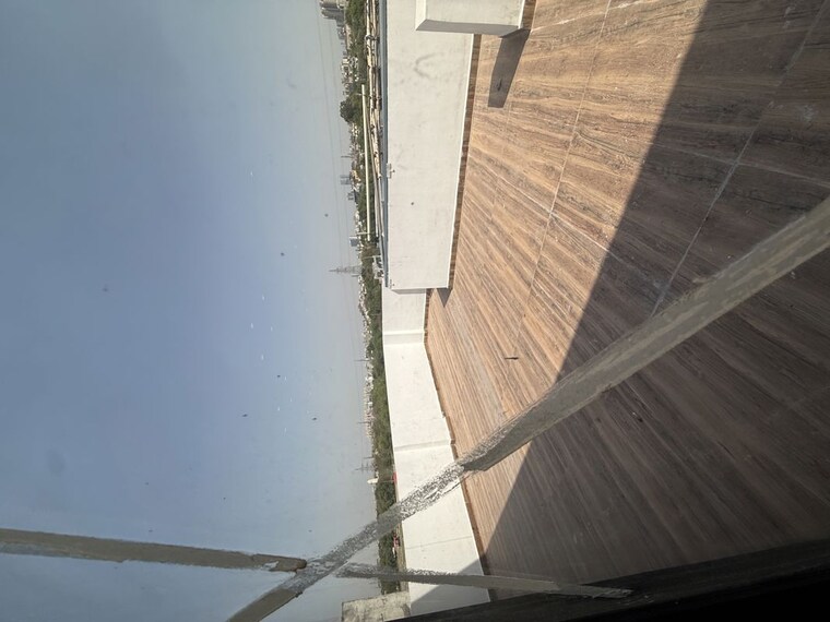 undefined, sector 105 2 Bedroom 250 Sq.Ft. Builder Floor In Sector 105 Noida 10280583